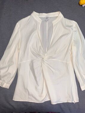 EUC white blouse by Armani Collezioni w/ unique twisted knot detail. Size 12.